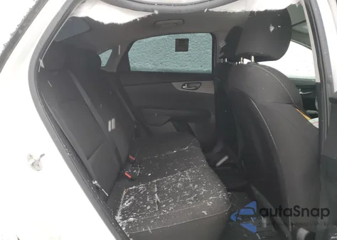 2019 Kia Forte Fe z USA, uszkodzony, nr VIN 3KPF24AD3KE055288